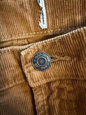 GAP Corduroy pants in Warm Brown